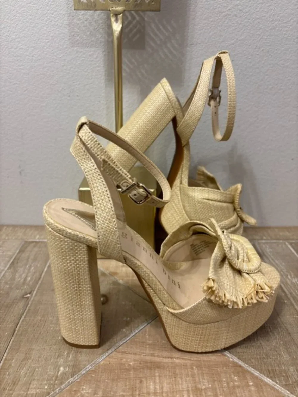 NWOT Gianni Bini Tobias Raffia Platform Sandals Fringe Sizes 7, 8, 8.5